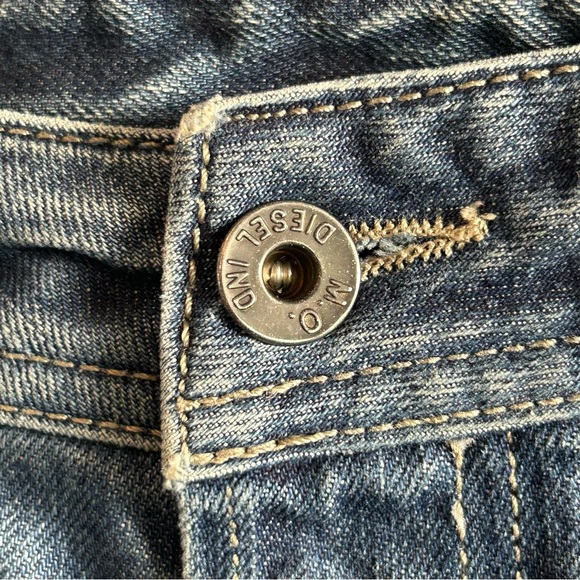 Diesel Jeans | Zathan Regular Bootcut | Distressed Button-Fly | Size 29 x 30 - Picture 3 of 16